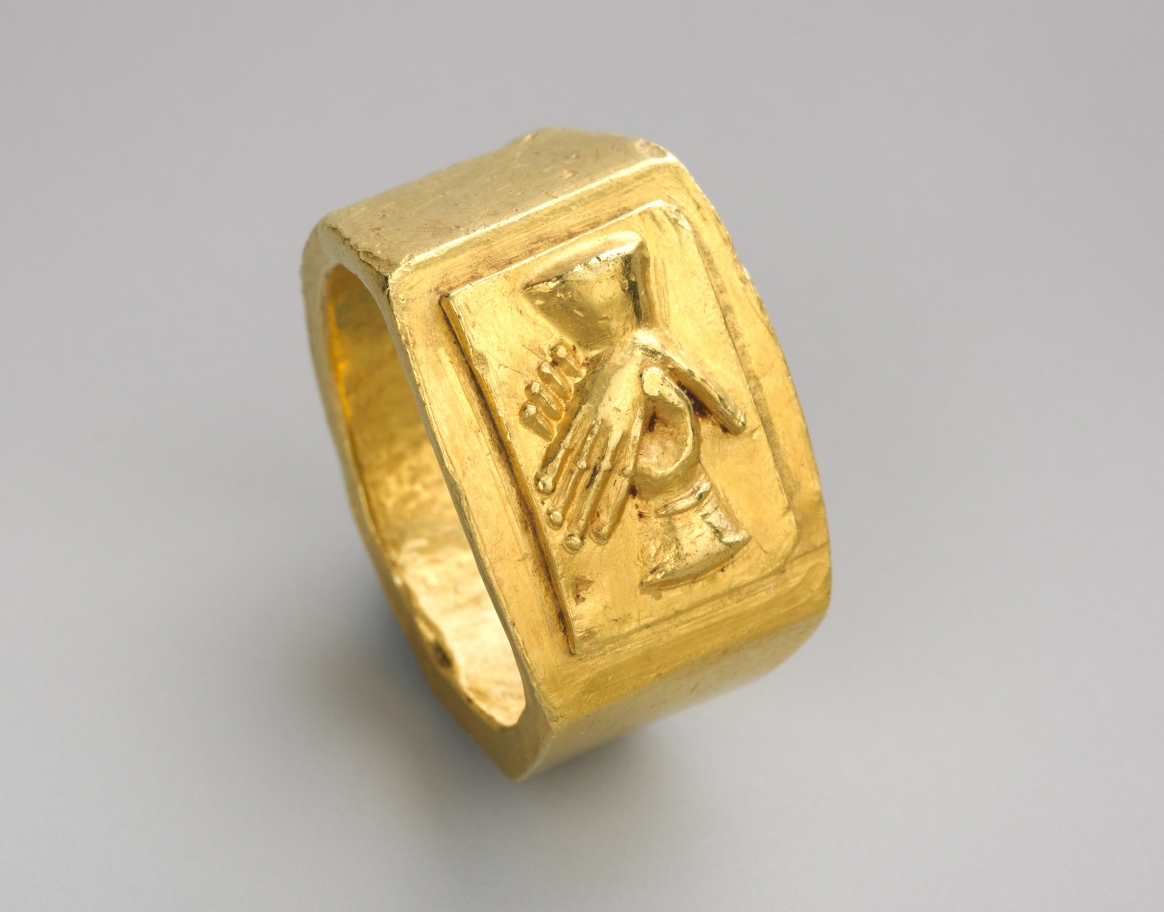 natural diamond nestled in kimberlite