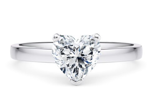 1477 Classic in White Gold set with a Heart cut diamond.