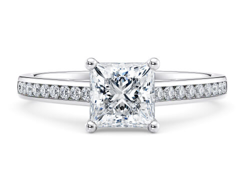 Tsarina in White Gold (9k) set with a Princess cut diamond.