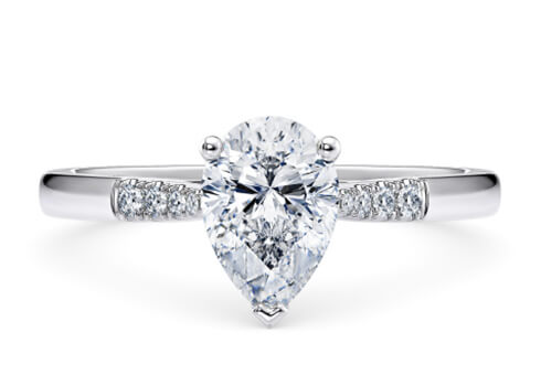 Thea Engagement Ring in Or blanc (9k) set with a Taille poire cut diamant.
