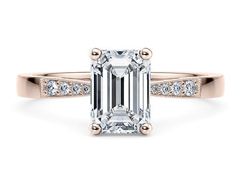 Delicacy Vintage in Rose Gold set with a Emerald cut diamond.