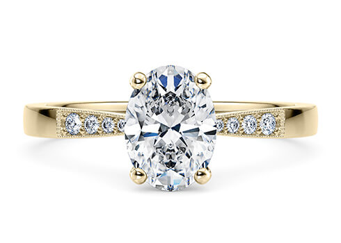 Delicacy Vintage in Geelgoud set with a Ovaal cut diamant.