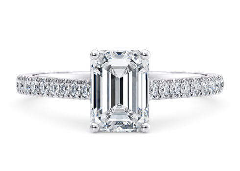 1477 Vintage in White Gold set with a Emerald cut diamond.
