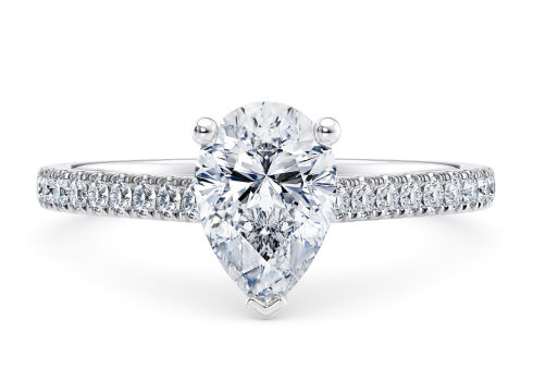 1477 Vintage in White Gold (9k) set with a Pear cut diamond.