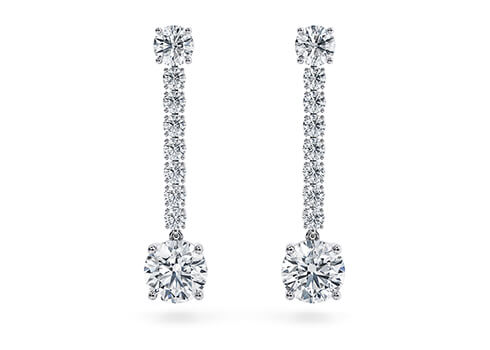Mayfair Drops in Or blanc set with a Rond cut diamant.