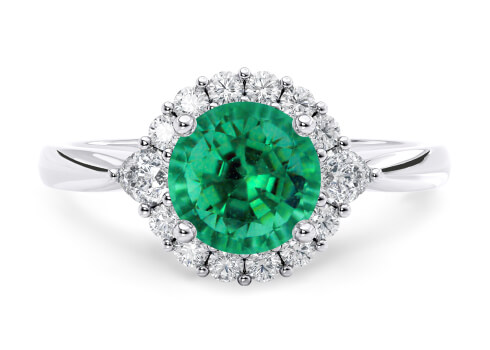 Hampstead in White Gold set with a Round cut Emerald.