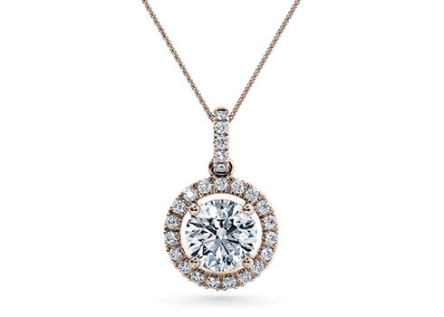 Medici in Rose Gold set with a Round cut diamond.