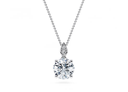 Primrose Necklace in 白金 set with a 圆形 cut 钻石.