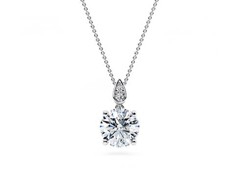 Primrose Necklace in White Gold set with a Round cut diamond.