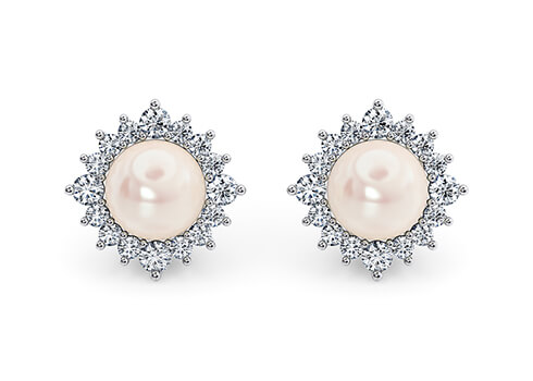 Oceania Studs in 白金.