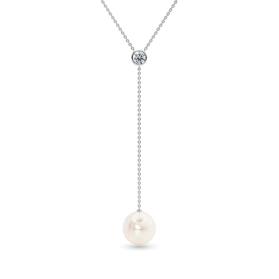Maia Round Necklace in White Gold (18k)