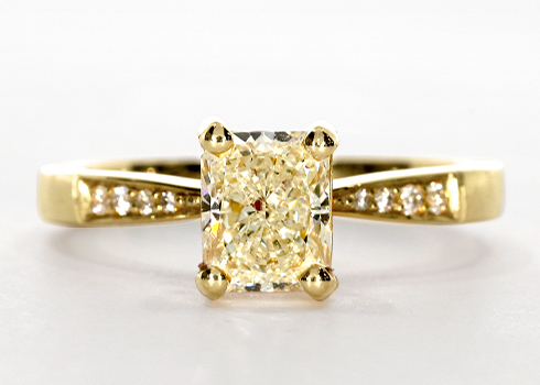Delicacy Vintage in Yellow Gold.