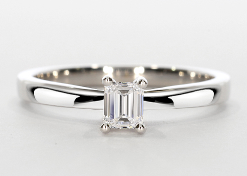 1477 Classic in White Gold.