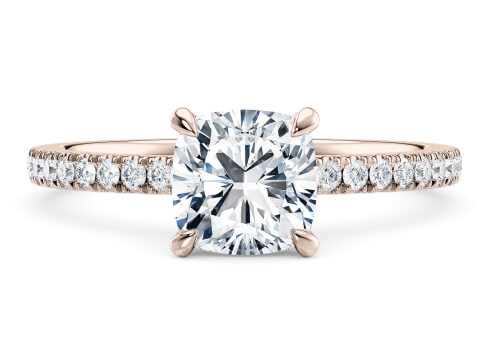 Aria in Oro Rosa set with a Cuscino cut diamante.