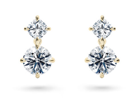 Saros Lab Grown in Yellow Gold set with a Round cut diamond.