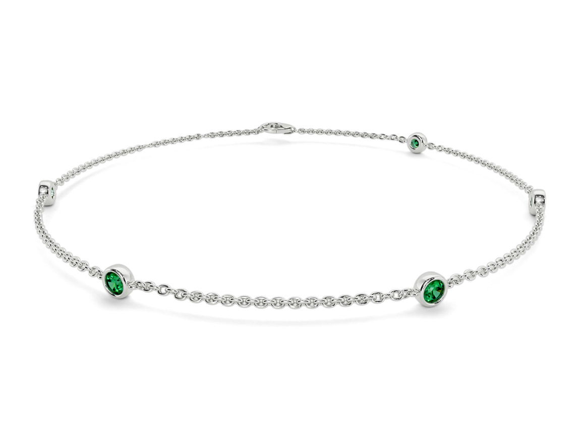 75 frames_BRA_Tea_Bracelet_Emerald_WG_Table