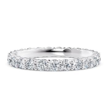 Akinia in White Gold.