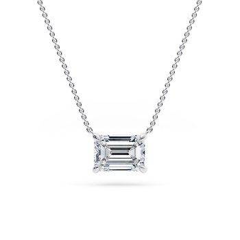 Aria in Ouro branco set with a Esmeralda cut diamante.