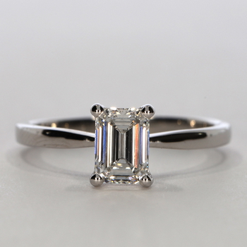 Delicacy in White Gold 