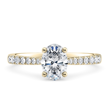 Leila in Żółte złoto (9k) set with a Owal cut diament.