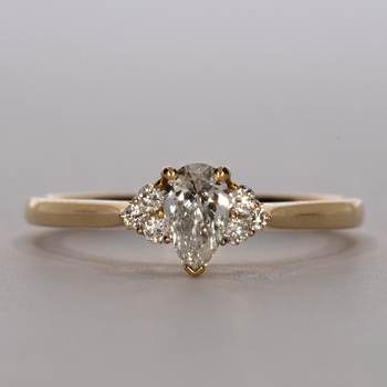 Rosa in Oro amarillo (9k)