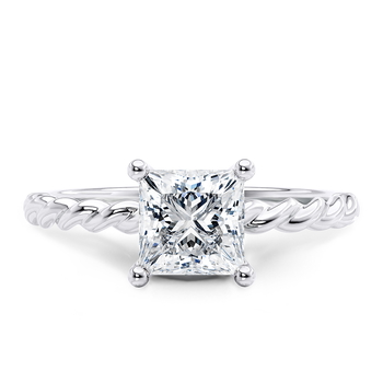 Ascot in Białe złoto (9k) set with a Princess cut diament.