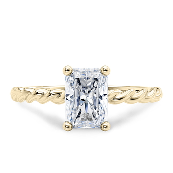 Ascot in Aur galben (9k) set with a Radiant cut diamant.