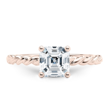 Ascot in Roségull set with a Asscher cut diamant.