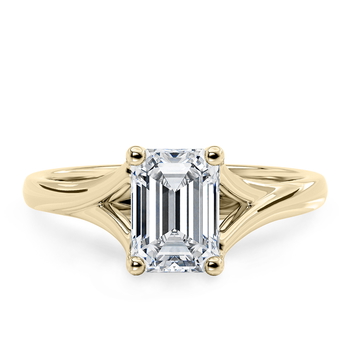 Hanover in Žluté zlato (9k) set with a Emerald cut diamant.