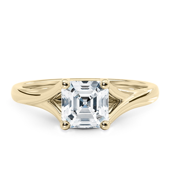 Hanover in Gult gull set with a Asscher cut diamant.