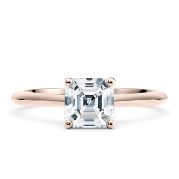 Hope in Roségull set with a Asscher cut diamant.