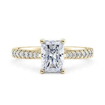 Kindrea in Aur galben set with a Radiant cut diamant.