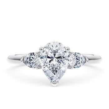 Florence in White Gold (9k) set with a Pear cut diamond.