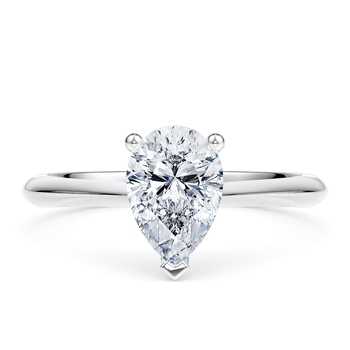 Iris in Platina set with a Päron cut diamant.