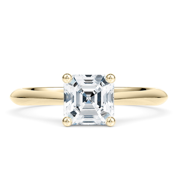 Iris in Желтое золото (9k) set with a Ашер cut бриллиант.