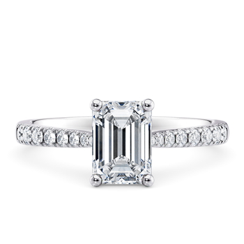 Leila in Oro bianco (9k) set with a Smeraldo cut diamante.