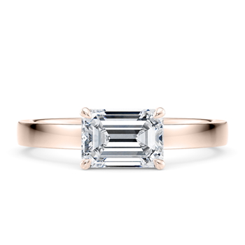 Colette in Rose Gold set with a Smaragdi cut timantti.
