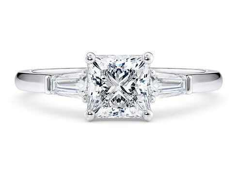 Alexandria in Oro blanco (9k) set with a Princesa cut diamante.