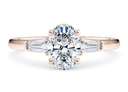 Alexandria in Rose Gold set with a Oval cut diamond.