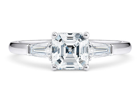 Alexandria in Or blanc set with a Asscher cut diamant.