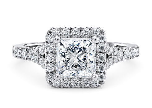 Battersea in Platin set with a Prinzess cut diamant.