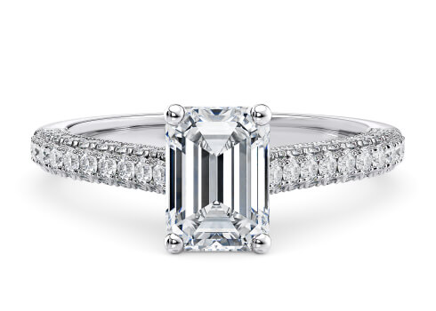 Bloomsbury in White Gold set with a Emerald cut diamond.