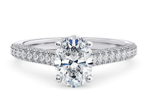 Bloomsbury in Hvidguld set with a Oval cut diamant.