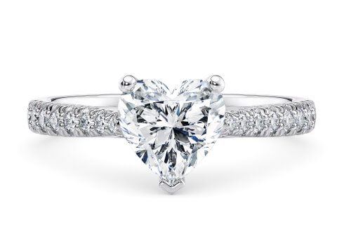 Kindrea in 白金（9K） set with a 心形 cut 钻石.