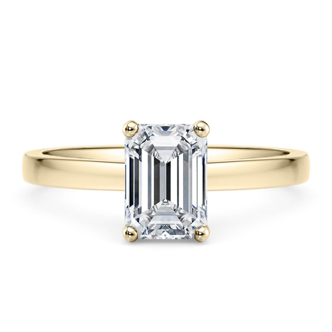 Engagement Ring – Yellow Gold (18k) with Emerald Cut Diamond (0.51ct)
