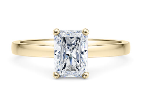 1477 Classic in Gelbgold (9k) set with a Radiant cut diamant.