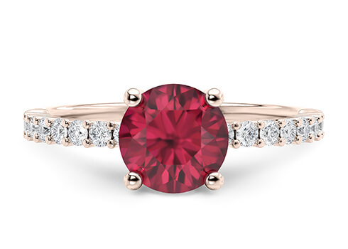 Duchess in Aur Roz set with a Rotund cut diamant.