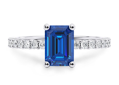 Duchess in Hvidguld set with a Rektangel cut diamant.