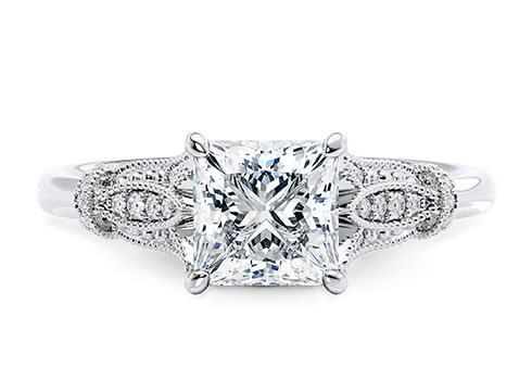 Jasmine in Witgoud (9k) set with a Princess cut diamant.