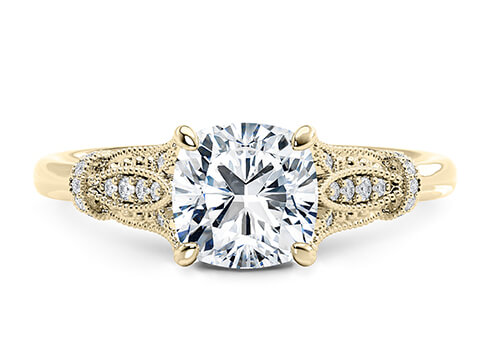 Jasmine in Žluté zlato (9k) set with a Polštář cut diamant.